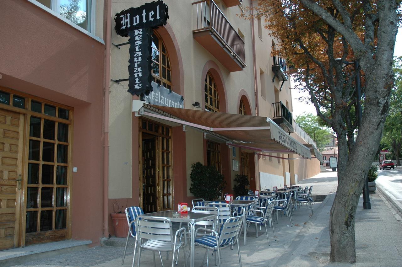 Hotel Tres Arcos San Lorenzo de El Escorial Exteriér fotografie